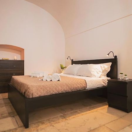 Trani -Suite ❉Marmor - Elegante Casa Storica ❉ Exterior photo